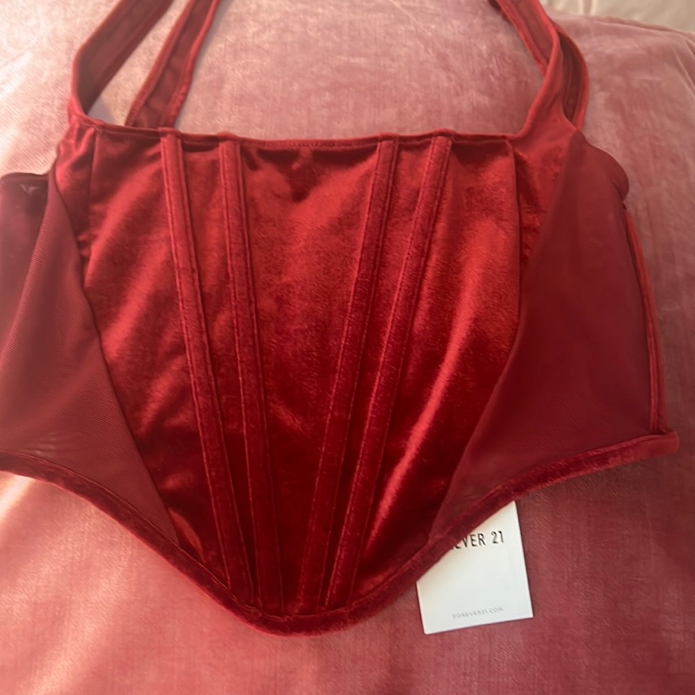 Crop top